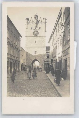 Jihlava Turm Passanten