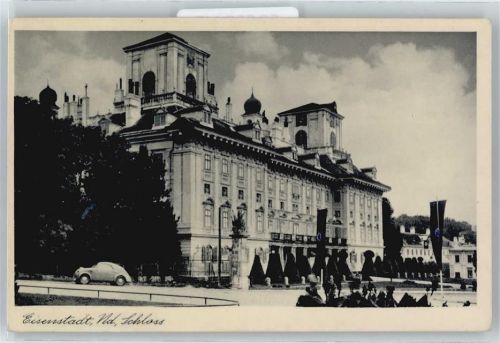 Eisenstadt Schloss WKII Auto
