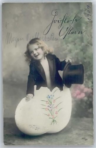 Mädchen mit Zylinder
