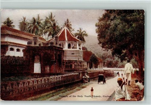 Kandy Temple of the Holy Tooth
