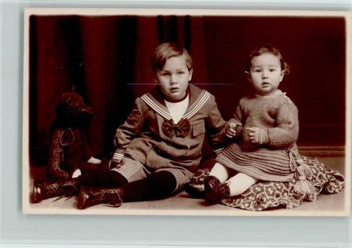 1924 Kind im Matrosenanzug und ein Teddy AK