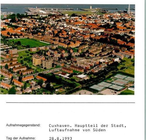 Cuxhaven Fliegeraufnahme Hauptteil der Stadt von SW Foto montiert auf Karton
