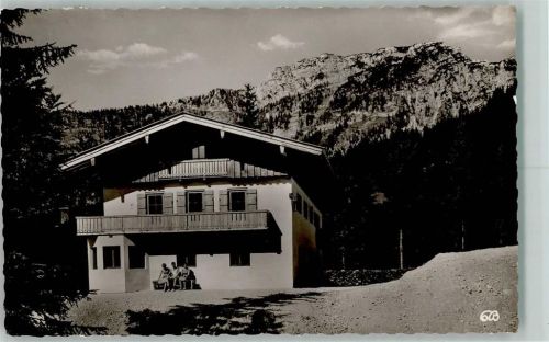Schönau Alpeltalhütte mit Kehlsteinhaus