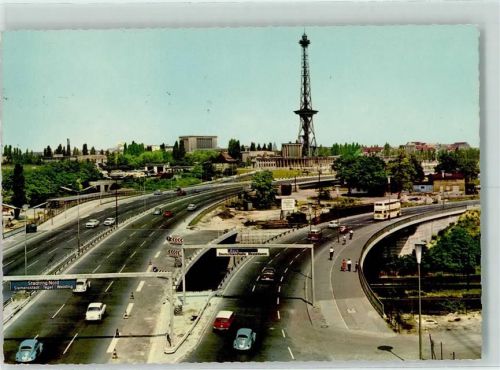 Westend Schnellstraßen mit Funkturm