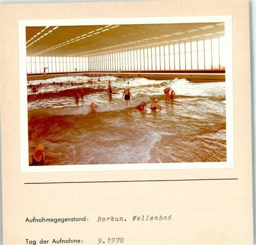 Borkum Wellenbad Innenaufnahme Badekappenpflicht Foto montiert auf Karton