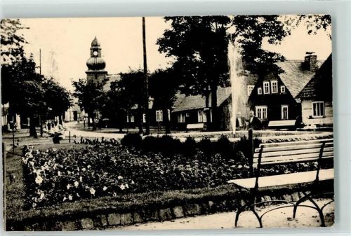 Frauenwald Marktplatz mit Brunnen Rückseite mit Abschürfungen bzw Kleberesten
