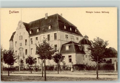 Dahlem Königin Luisen Stiftung Zaun Kind