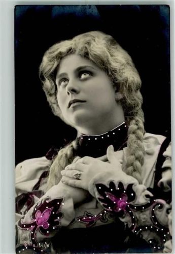 1907 Serie 1547/6 Kleid mit Paliletten Gretchen AK