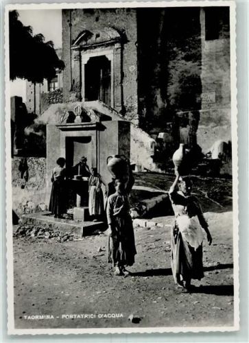 Taormina Portatrici D`Acqua