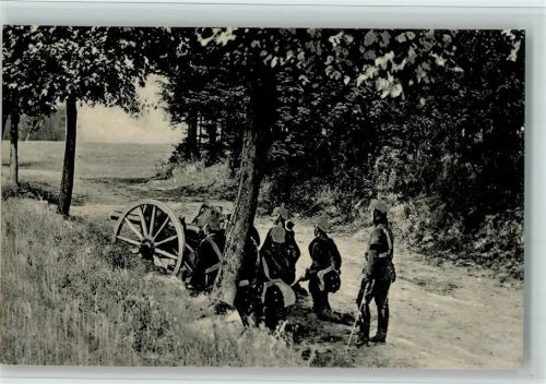 Nr. 1936 Das Deutsche Heer, Artillerie in gedeckter Stellung - gute Erhaltung AK