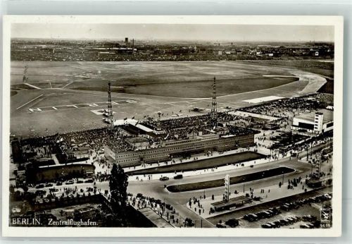 Tempelhof 1932 Fliegeraufnahme Zentralflughafen Berlin