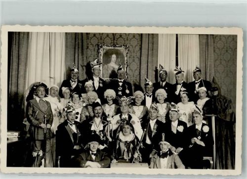 Fasching Gruppenfoto in Kostüme Karneval Privatfoto KEINE AK