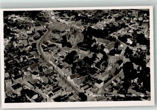 Bergen Fliegeraufnahme des Ortes mit der St. Marienkirche