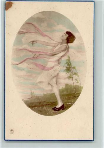 Serie 503-4 - Frau steht im Wind AK Rotophot 1926 Foto AK