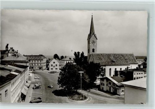 Holzkirchen Marktplatz Kirche