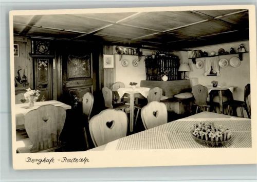 Gunzesried Bergcafe - Reutealp - Innenansicht Interieur - Berghütte