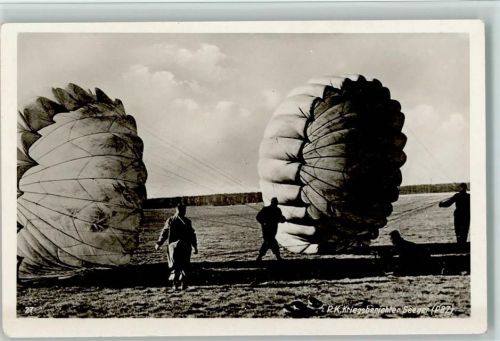 WK II Nach der Landung mit dem Fallschirm - Kriegsberichter Seeger
