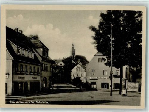 01744 O8230 Dippoldiswalde 1940-50 - Bahnhofstraße, Bäckerei Schröder? Litfaßsäule, gute Erhaltung AK