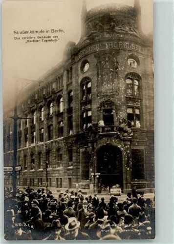 Straßenkämpfe Berlin Gebäude Berliner Tageblatt zerstört