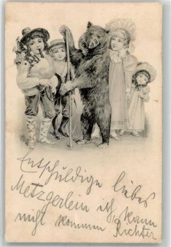 Kinder mit Dudelsack und einem Bären an der Kette Zirkus