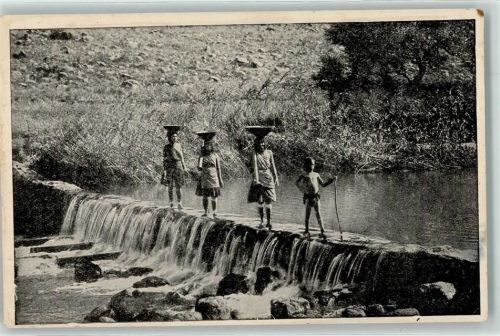 Zulu Afrikaner auf Wanderung zur Unterstützung der kath. Missionen