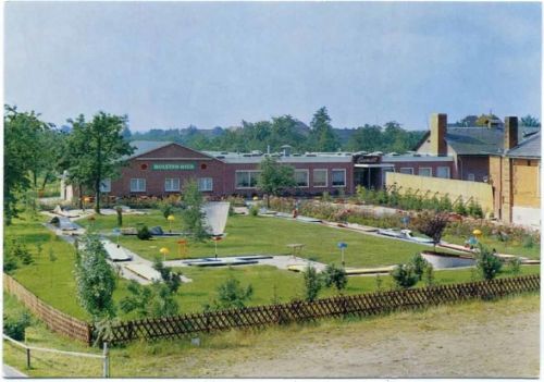 um 1965 Hamburg-Neuenfelde/Elbe, Bundts Gartenrestaurant. AKU1