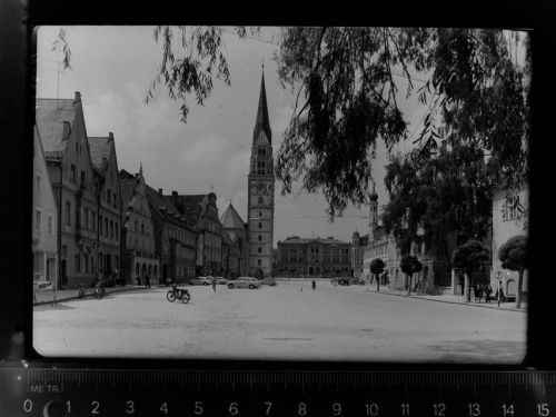 Pfaffenhofen Kirchplatz