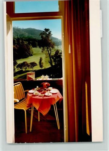 Baden-Baden Hotel Selighof Innenaufnahme gedeckter Frühstückstisch