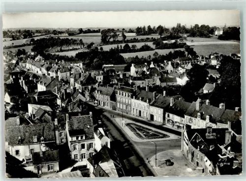 Ernee Fliegeraufnahme Place Thiers