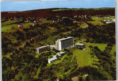 54531 W5562 Manderscheid , Eifel - Fliegeraufnahme, Eifel-Sanatorium