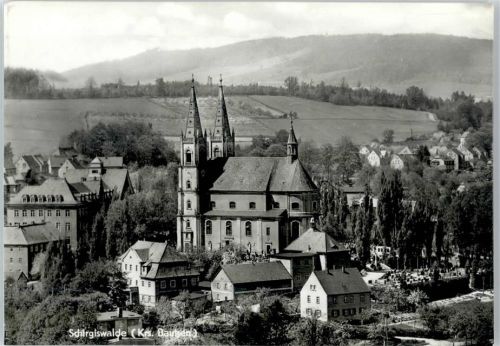02681 O8605 Schirgiswalde - Teilansicht, Kirche