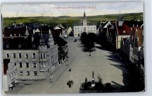 Pfaffenhofen Stadtplatz, Denkmal, Rathaus