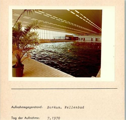 Borkum Wellenbad Innenaufnahme Foto montiert auf Karton