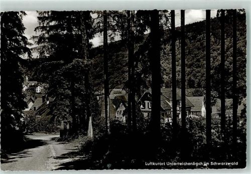 Unterreichenbach Rückseite mit Abschürfungen bzw Kleberesten