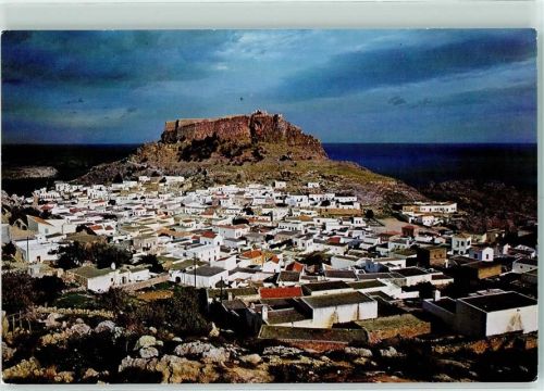 Lindos - Im Hintergrund Akropolis