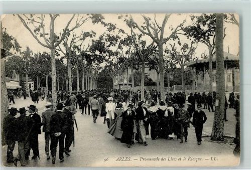 Arles 1905 Promenade des Lices et le Kiosque AK
