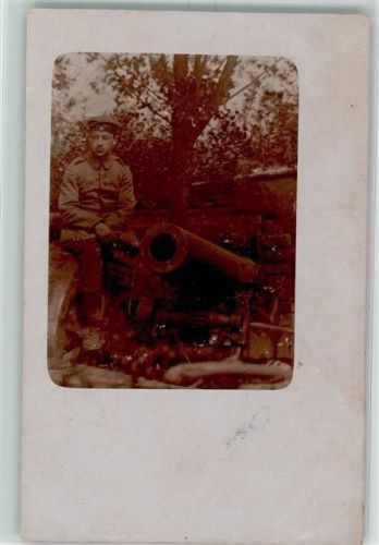 Soldat und Haubitze