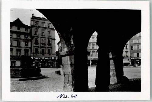 Neisse Brunnen mit Kaufhaus Gustav Braunert