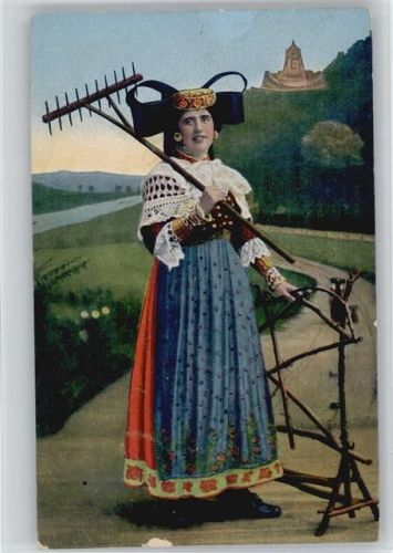 1917 Schöne Frau mit Harke Verlag Kaulmann