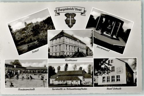 Borgentreich Rathaus Ehrenmal Schwimmbad Turnhalle mit Rolandkampfbahn Realschule