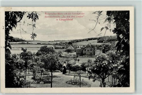 Leopoldstal Blick von der Terrasse der Sommerfrische Zu den drei Linden