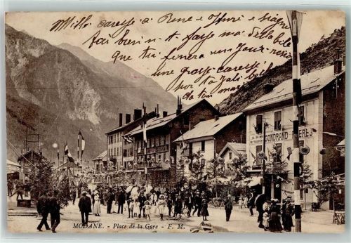 Modane 1917 Bahnhofsplatz Fahne
