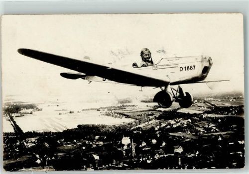 Propellerflugzeug D 1887 Mädchen