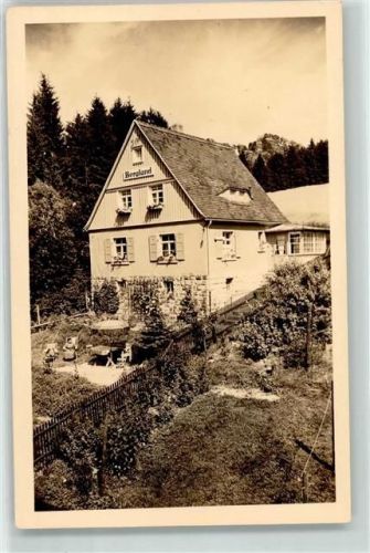 Rathen Kurort Haus Garten Zaun Sonnenschirm Liegestuhl