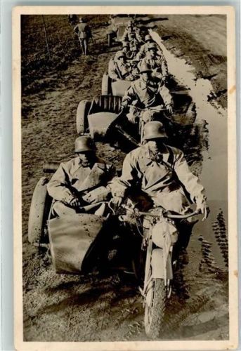 Burgtonna 1941 Eine Kolonne Wehrmachtsgespanne in aufgeweichtem Gelände Verlag Horn Nr. 125 Unsere Wehrmacht Feldpost