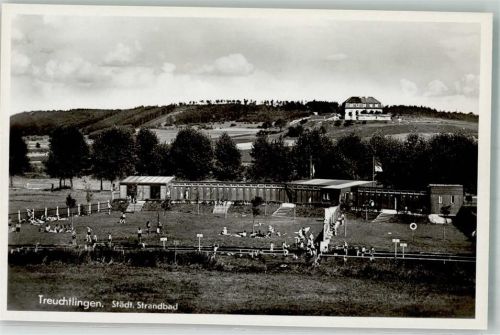Treuchtlingen Städt. Schwimmbad Liegewiese