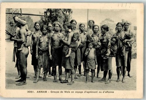 Hue 1931 Tracht Annam Foto AK