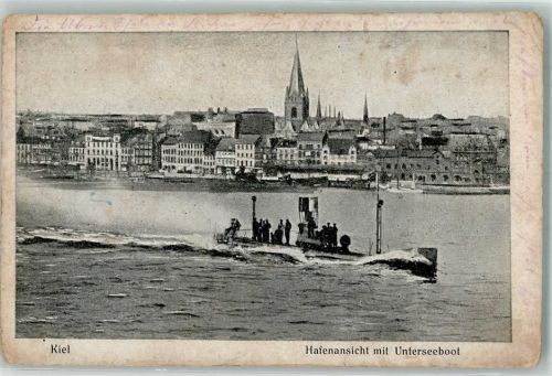 Kiel 1914 - 1918 Hafen mit Unterseeboot