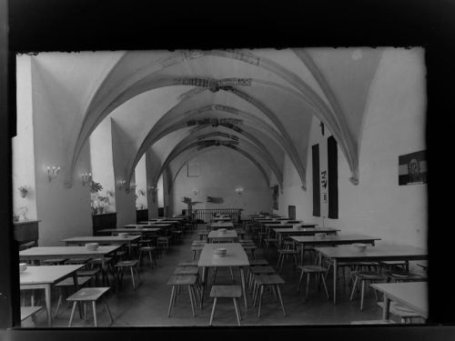 92280 W8455 Kastl b Amberg, Oberpf GLASNEGATIV Gymnasium Speiseraum