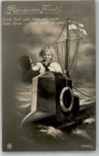 Kind im Matrosenanzug Ran an den Feind Serie NPG 12895-5 Propaganda WK I U-Boot Fotomontage AK